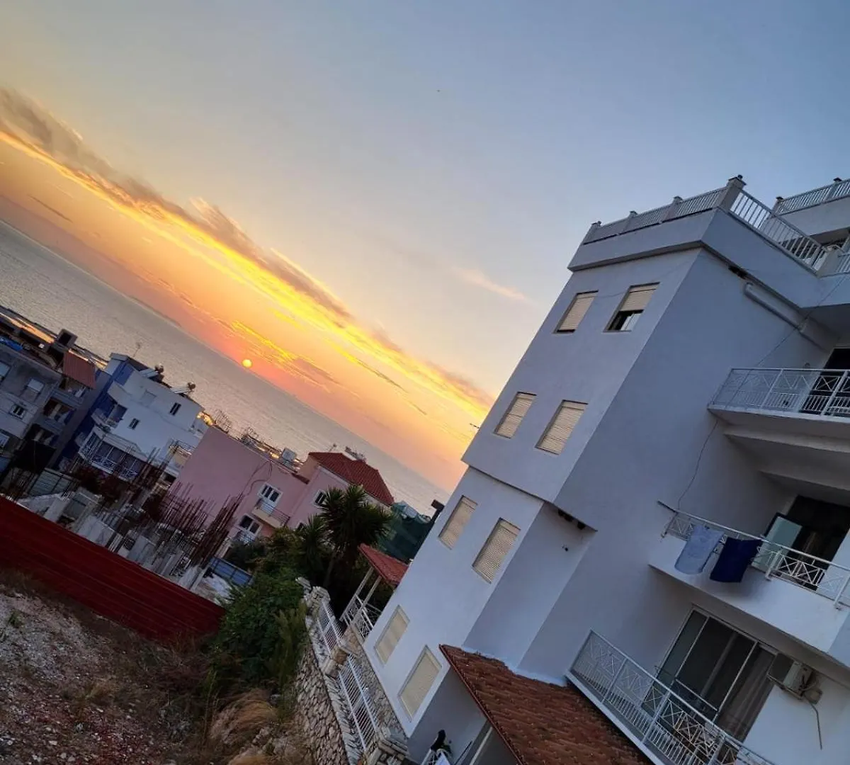 Tresy'S Home Sarande 0*,